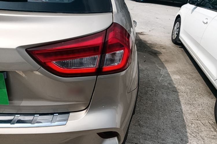 Used Geely Auto Vision X3 2017 1.5L Automatic Luxury Model Right Rear Taillight