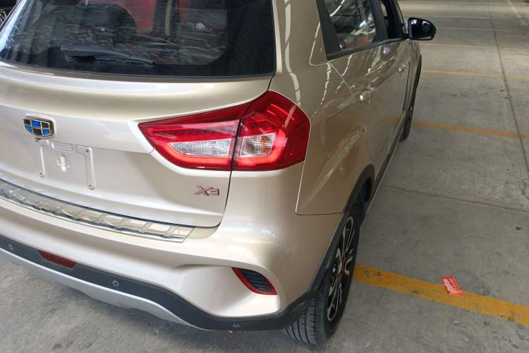 Used Geely Auto Vision X3 2017 1.5L Manual Luxury Model Right Rear Taillight