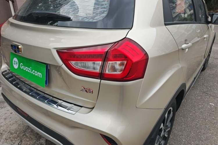 Used Geely Auto Vision X3 2017 1.5L Automatic Luxury Model Right Rear Taillight