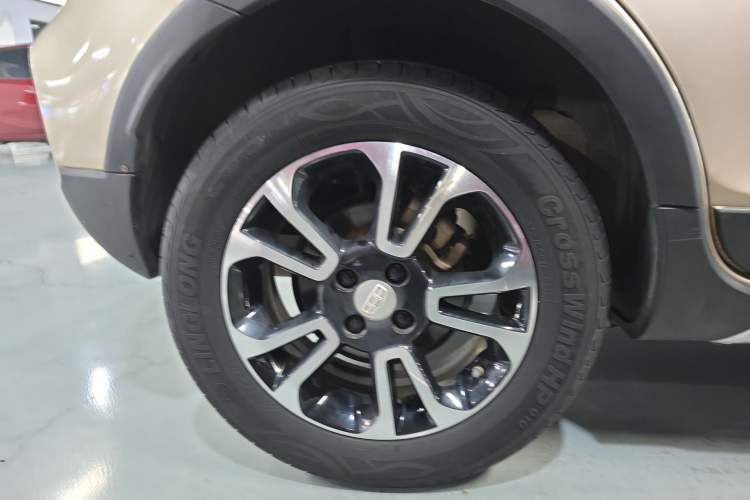 Used Geely Auto Vision X3 2017 1.5L Automatic Elite Model Right Rear Wheel Hub