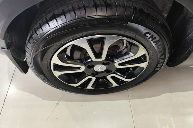 Used Geely Auto Vision X3 2017 1.5L Automatic Elite Model Right Rear Wheel Hub