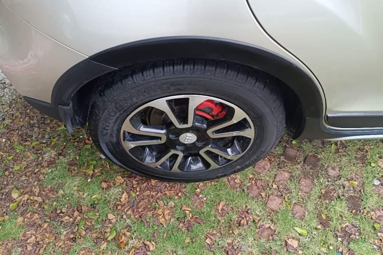 Used Geely Auto Vision X3 2017 1.5L Automatic Luxury Model Right Rear Wheel Hub