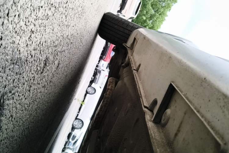 Used Geely Auto Vision X3 2017 1.5L Automatic Luxury Model Right Side Sill