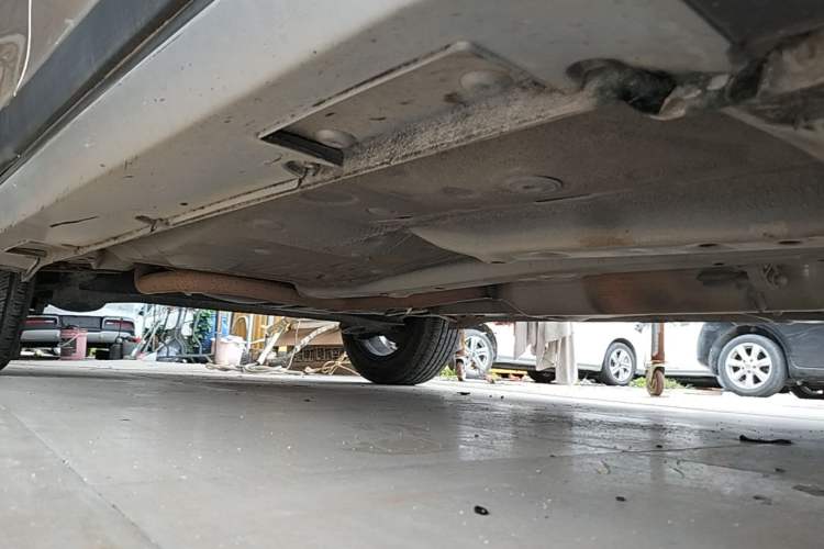 Used Geely Auto Vision X3 2017 1.5L Automatic Elite Model Right Side Sill