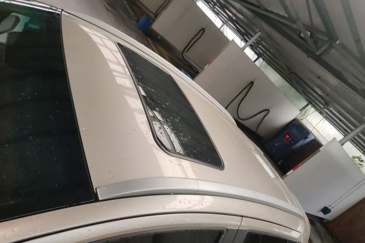 Used Geely Auto Vision X3 2017 1.5L Manual Luxury Model Roof