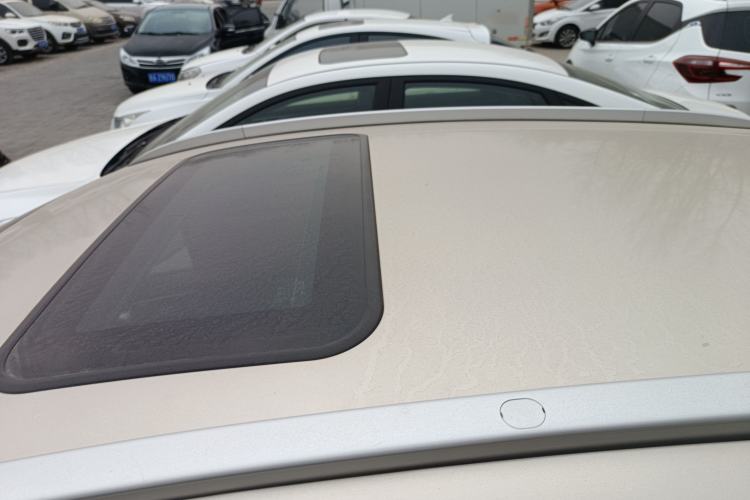 Used Geely Auto Vision X3 2017 1.5L Manual Luxury Model Roof