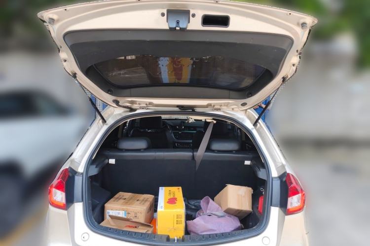 Used Geely Auto Vision X3 2017 1.5L Manual Luxury Model Trunk