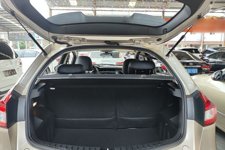 Used Geely Auto Vision X3 2017 1.5L Manual Luxury Model Trunk