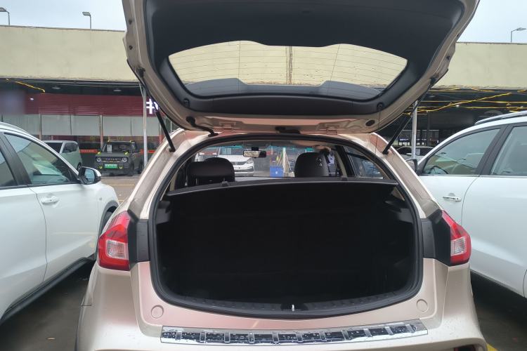 Used Geely Auto Vision X3 2017 1.5L Automatic Elite Model Trunk