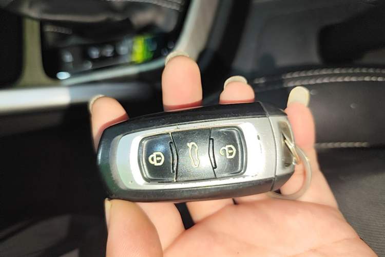 Used Geely Auto Vision X3 2017 1.5L Automatic Elite Model Vehicle Key