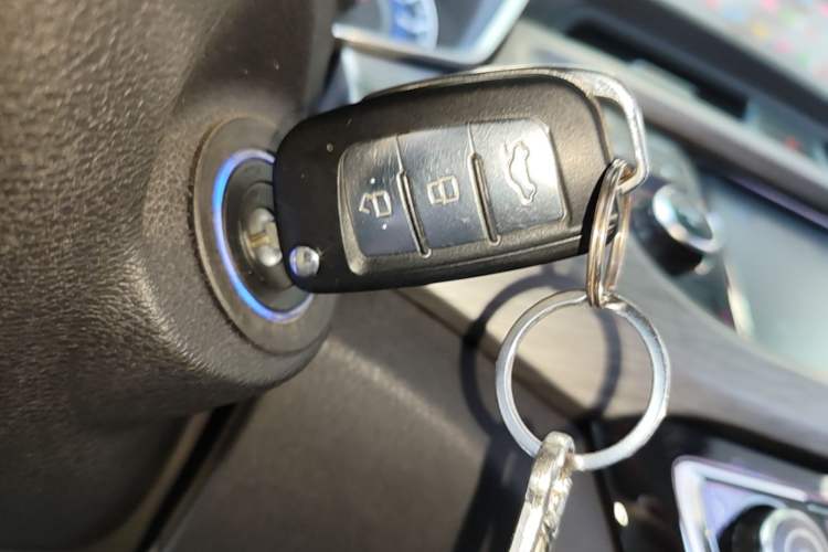 Used Geely Auto Vision X3 2017 1.5L Manual Luxury Model Vehicle Key