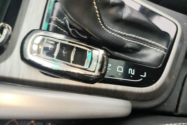 Used Geely Auto Vision X3 2017 1.5L Automatic Luxury Model Vehicle Key