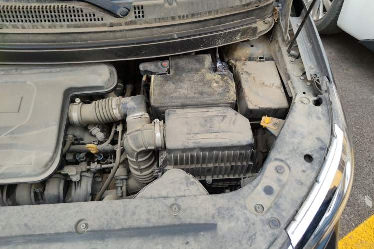 Used Geely Auto Vision X3 2017 1.5L Automatic Elite Model Engine Bay Left