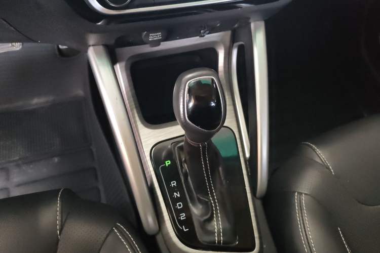 Used Geely Auto Vision X3 2017 1.5L Automatic Luxury Model Gear Lever