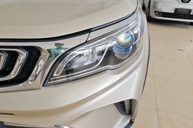 Used Geely Auto Vision X3 2017 1.5L Automatic Elite Model Left Front Headlight