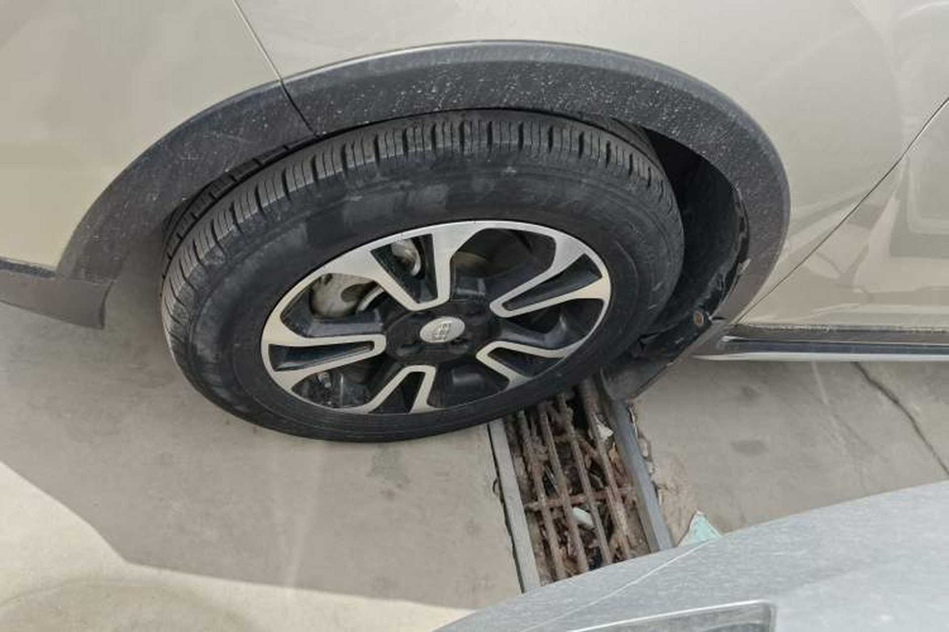 Used Geely Auto Vision X3 2017 1.5L Automatic Elite Model Left Front Wheel Hub