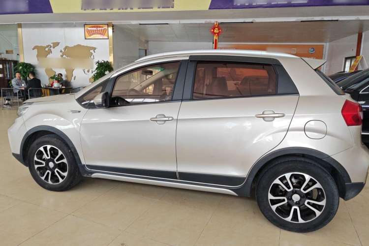 Used Geely Auto Vision X3 2017 1.5L Automatic Elite Model Left Side