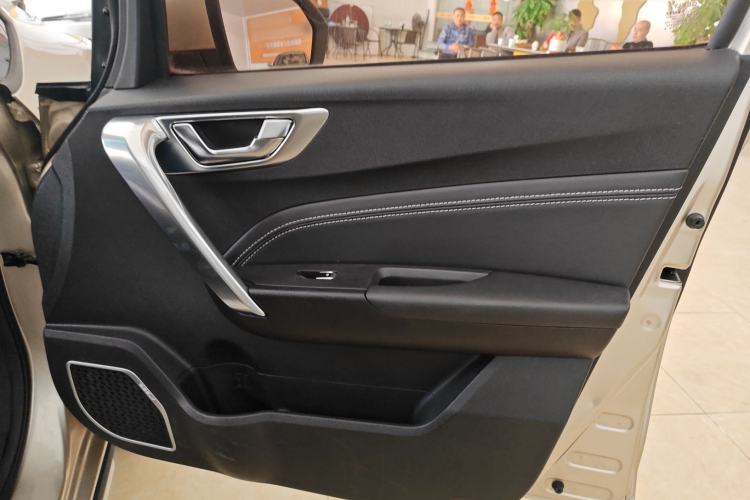 Used Geely Auto Vision X3 2017 1.5L Automatic Elite Model Right Front Door Interior