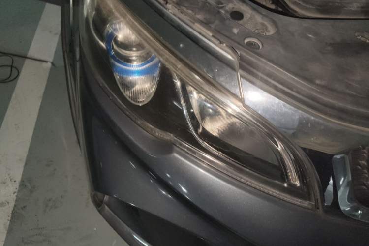 Used Geely Auto Vision X3 2017 1.5L Automatic Luxury Model Right Front Headlight