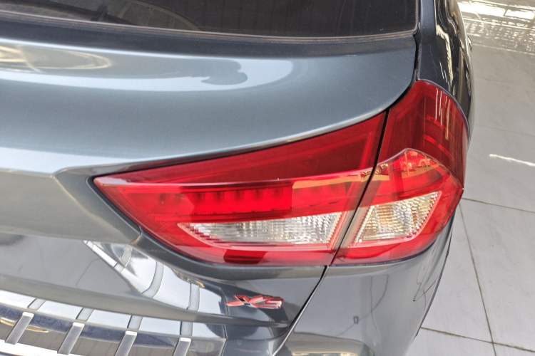 Used Geely Auto Vision X3 2017 1.5L Automatic Luxury Model Right Rear Taillight