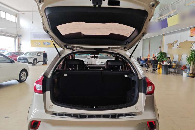 Used Geely Auto Vision X3 2017 1.5L Automatic Elite Model Trunk