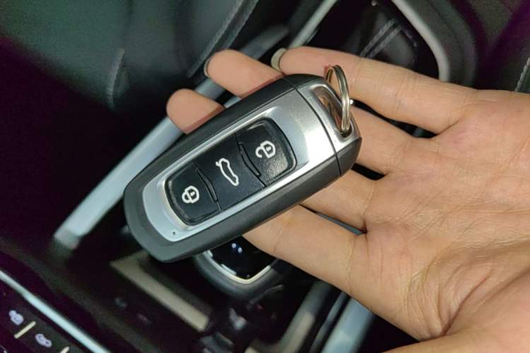 Used Geely Auto Vision X3 2017 1.5L Automatic Elite Model Vehicle Key