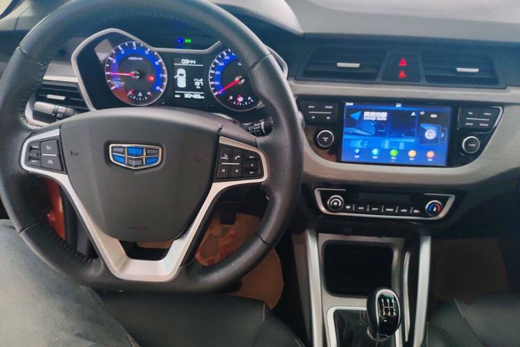 Used Geely Auto Vision X3 2017 1.5L Manual Luxury Model Center Console