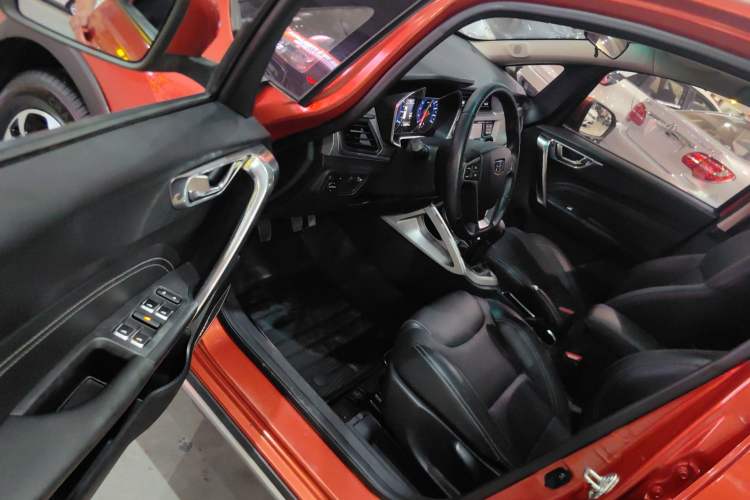 Used Geely Auto Vision X3 2017 1.5L Manual Luxury Model Driver Seat