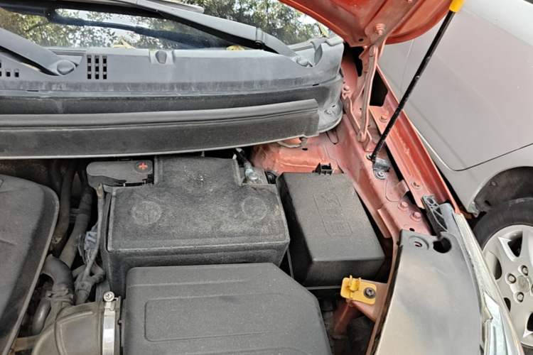 Used Geely Auto Vision X3 2017 1.5L Manual Elite Model Engine Bay Left