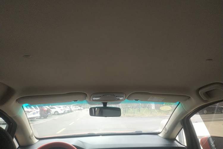 Used Geely Auto Vision X3 2017 1.5L Automatic Elite Model Headliner