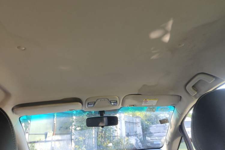 Used Geely Auto Vision X3 2017 1.5L Manual Elite Model Headliner
