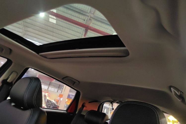 Used Geely Auto Vision X3 2017 1.5L Manual Luxury Model Headliner