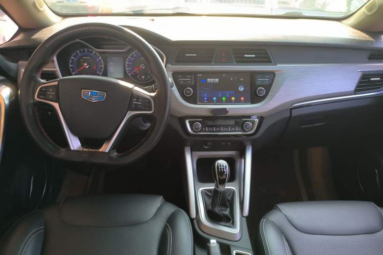 Used Geely Auto Vision X3 2017 1.5L Manual Luxury Model Interior 3