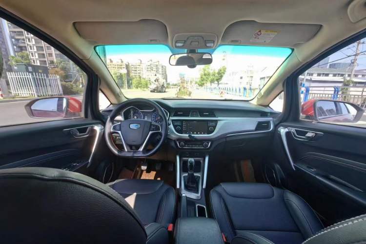 Used Geely Auto Vision X3 2017 1.5L Manual Luxury Model Interior 4