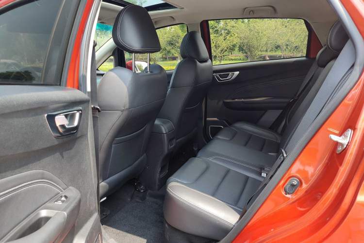Used Geely Auto Vision X3 2017 1.5L Automatic Luxury Model Interior 4