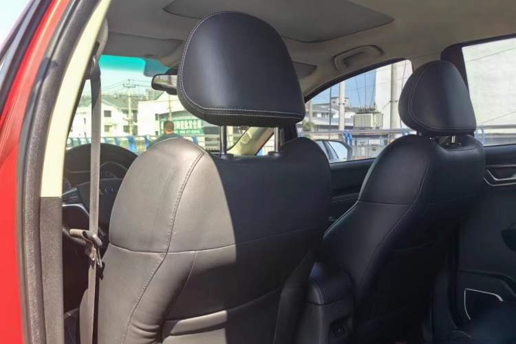 Used Geely Auto Vision X3 2017 1.5L Manual Luxury Model Interior 5