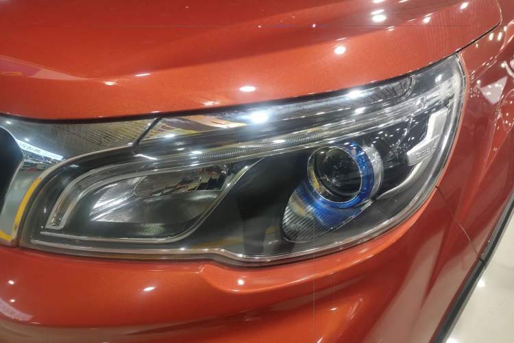Used Geely Auto Vision X3 2017 1.5L Automatic Luxury Model Left Front Headlight