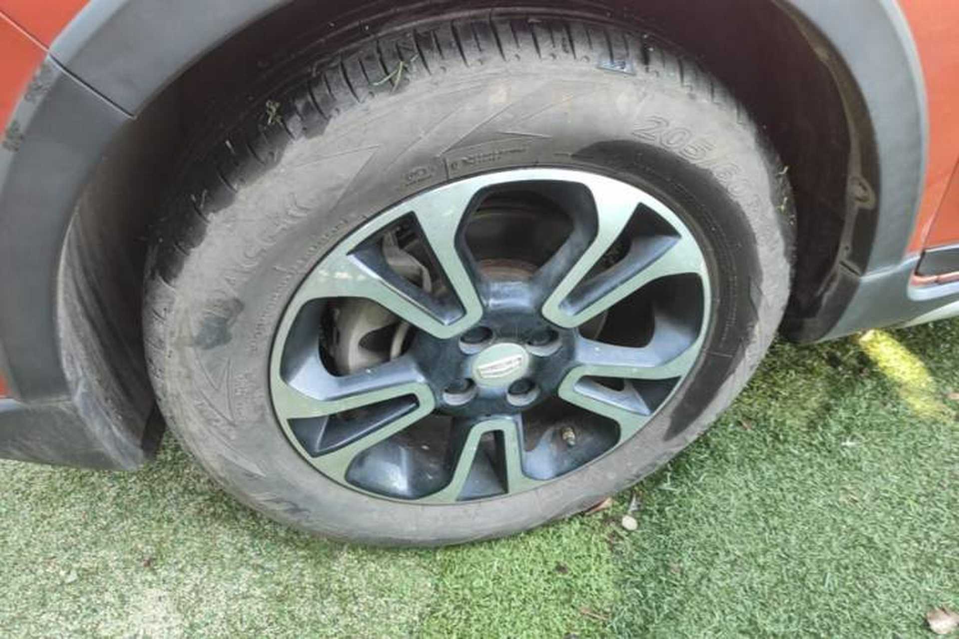 Used Geely Auto Vision X3 2017 1.5L Manual Elite Model Left Front Wheel Hub