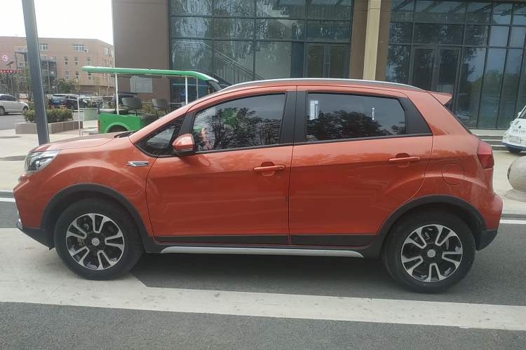 Used Geely Auto Vision X3 2017 1.5L Automatic Elite Model Left Side