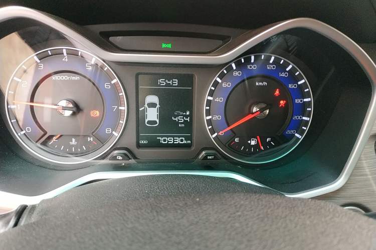 Used Geely Auto Vision X3 2017 1.5L Manual Elite Model Odometer Close Up
