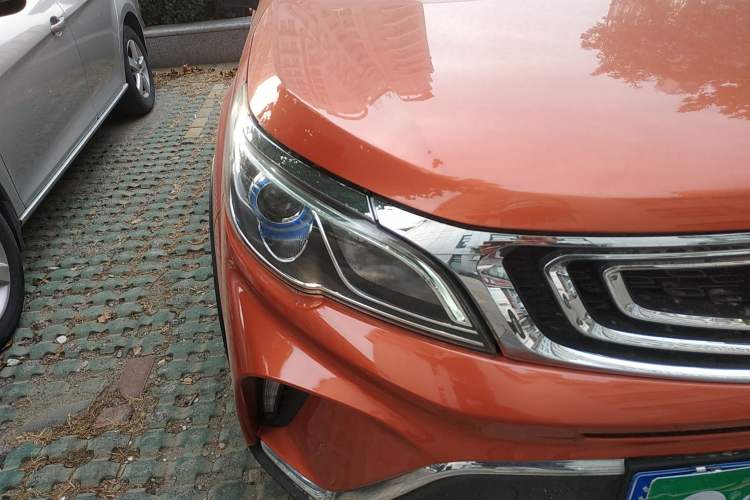 Used Geely Auto Vision X3 2017 1.5L Manual Elite Model Right Front Headlight