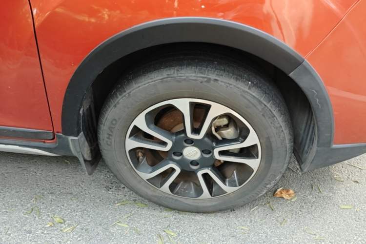 Used Geely Auto Vision X3 2017 1.5L Manual Elite Model Right Front Wheel Hub
