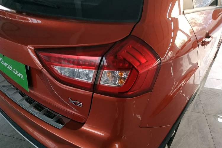 Used Geely Auto Vision X3 2017 1.5L Manual Elite Model Right Rear Taillight