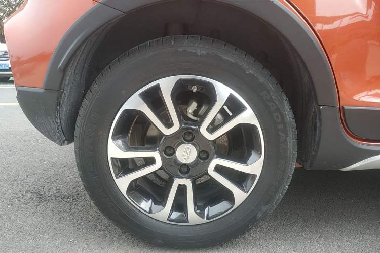 Used Geely Auto Vision X3 2017 1.5L Automatic Elite Model Right Rear Wheel Hub