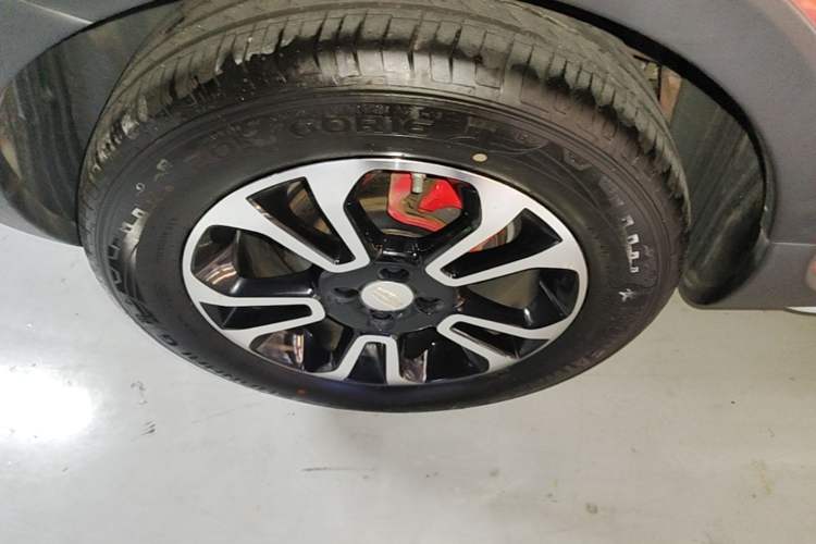 Used Geely Auto Vision X3 2017 1.5L Automatic Luxury Model Right Rear Wheel Hub