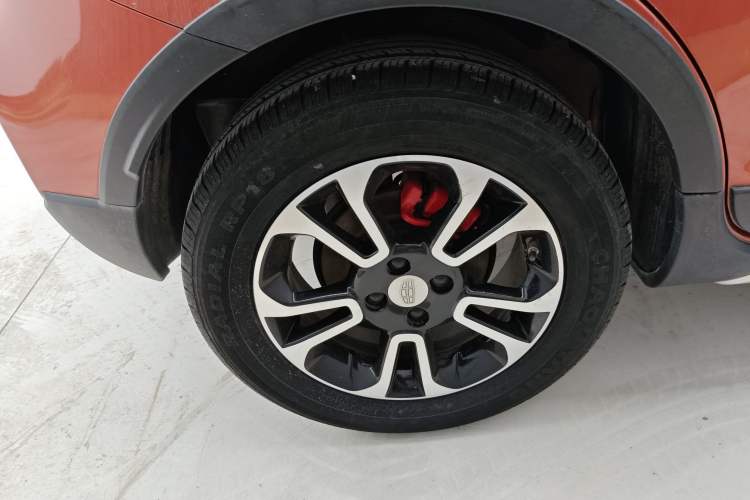 Used Geely Auto Vision X3 2017 1.5L Automatic Luxury Model Right Rear Wheel Hub