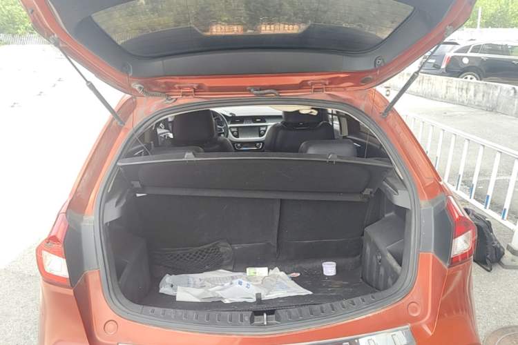 Used Geely Auto Vision X3 2017 1.5L Manual Luxury Model Trunk