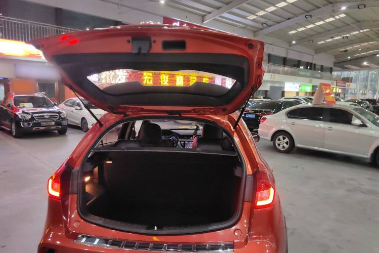 Used Geely Auto Vision X3 2017 1.5L Manual Luxury Model Trunk