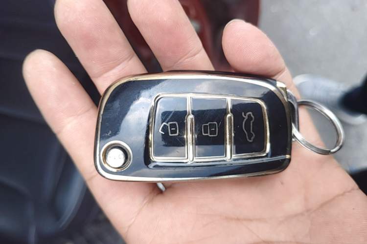 Used Geely Auto Vision X3 2017 1.5L Manual Luxury Model Vehicle Key