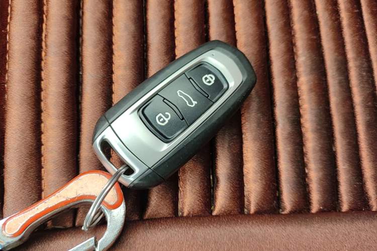 Used Geely Auto Vision X3 2017 1.5L Automatic Luxury Model Vehicle Key